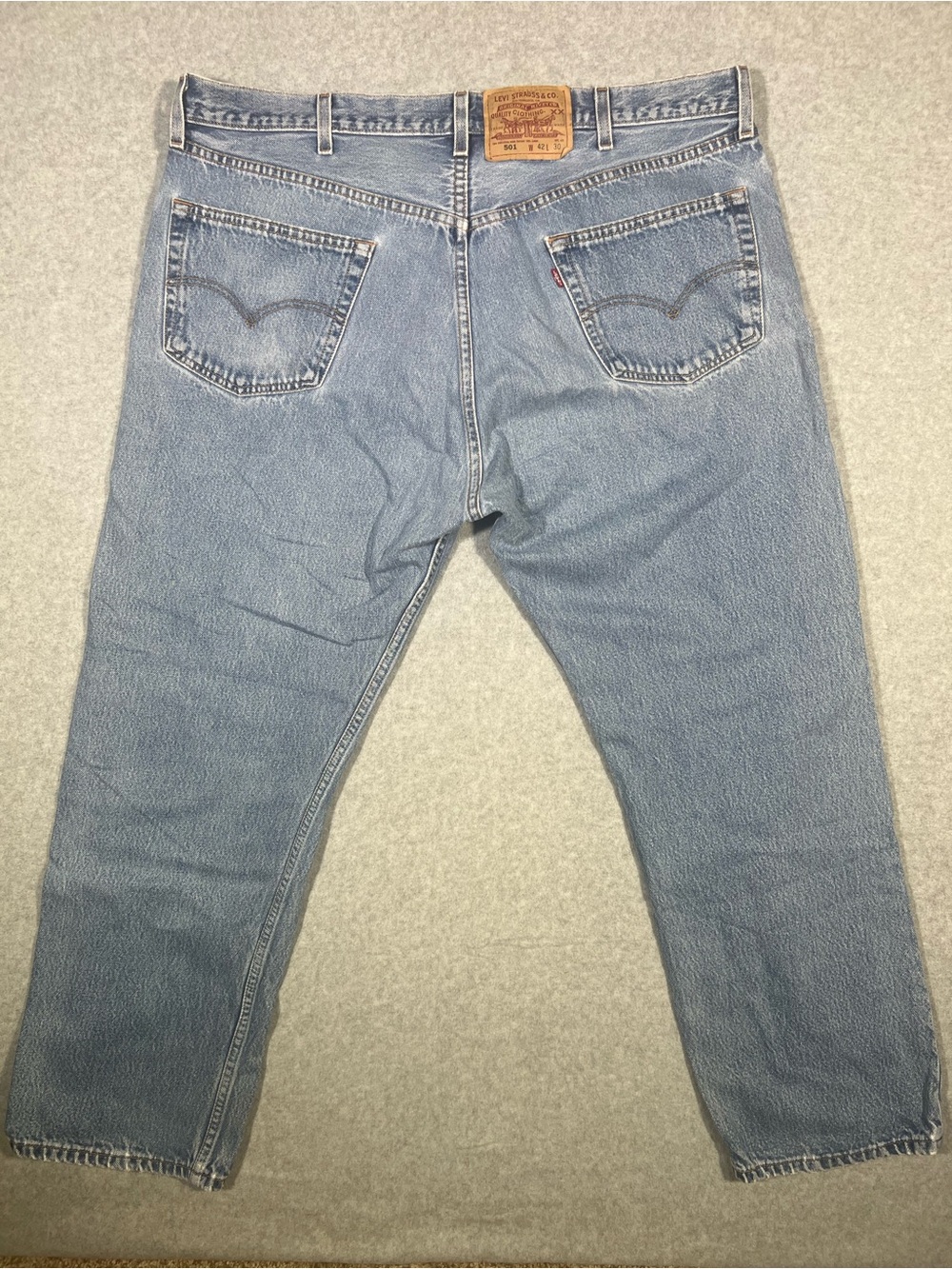 Levi's 501 Men's Light Blue Relaxed Fit Jeans